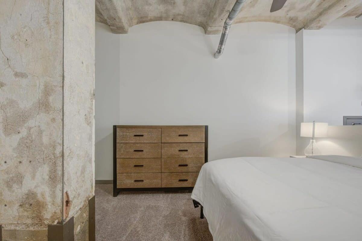2Br 2Ba Spacious Historic Loft With Gym By Envitae แคนซัสซิตี ภายนอก รูปภาพ