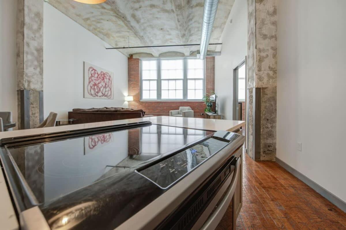 2Br 2Ba Spacious Historic Loft With Gym By Envitae แคนซัสซิตี ภายนอก รูปภาพ